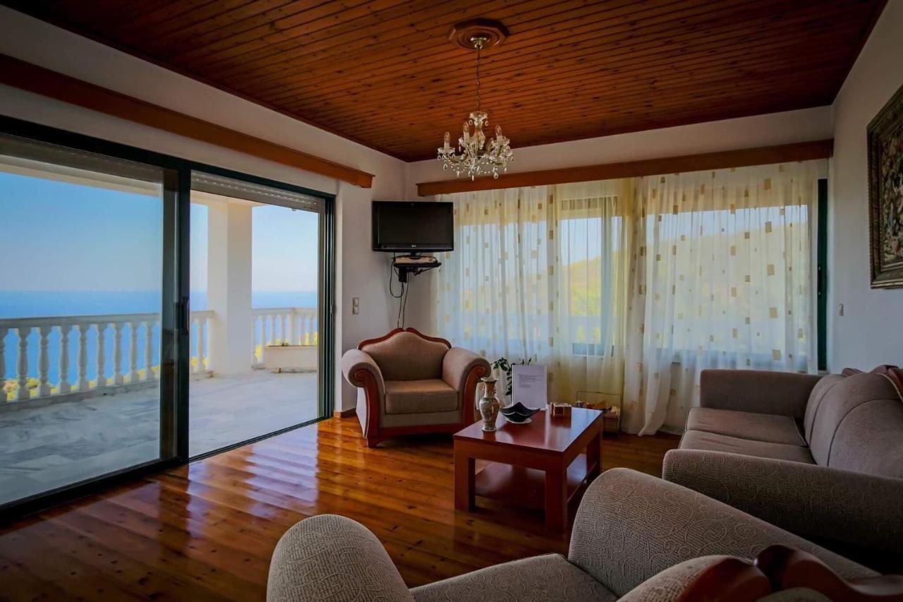 Keri Me Away - Argo'S Summer Poolside Retreats Villa Dış mekan fotoğraf